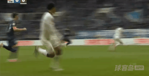 49'拉杰破门! 霍芬海姆 0- 1圣保利