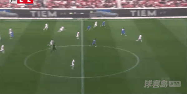 52'泰里耶破门! 弗赖堡 2- 3勒沃库森