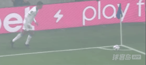 11'奥巴梅扬破门! 尼斯 0- 1马赛
