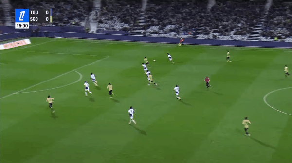 16'贝尔克迪姆破门! 图卢兹 0- 1昂热