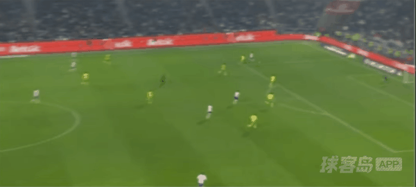 77'萨特里亚诺破门! 里昂 3- 0南特