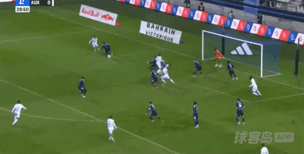 40'迪奥曼德破门! 巴黎FC 1- 1欧塞尔