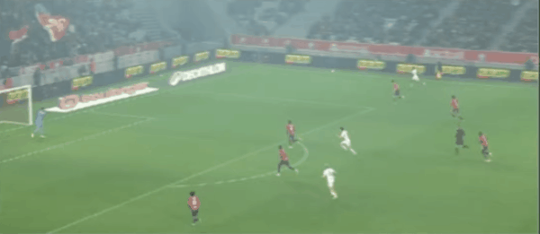 25'帕尼切利破门! 里尔 0- 1斯特拉斯堡