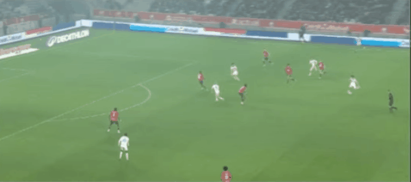 26'恩西索破门! 里尔 0- 2斯特拉斯堡