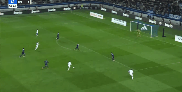 53'奥巴梅扬破门! 巴黎FC 0- 2马赛