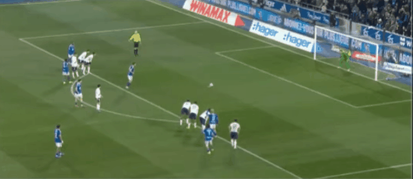 20'帕尼切利点球未进! 斯特拉斯堡 0- 0巴黎圣日耳曼