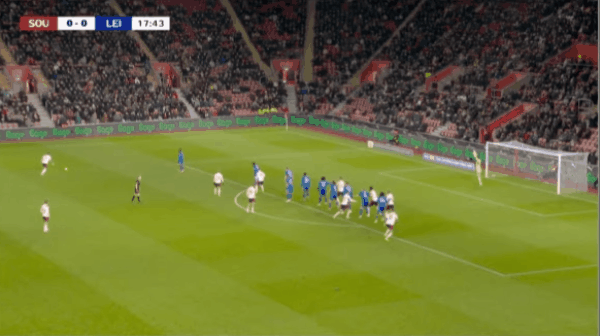 18'贝利斯破门! 南安普敦 1- 0莱斯特城
