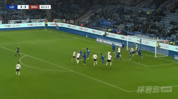 87'曼宁破门! 莱斯特城 0- 2南安普敦