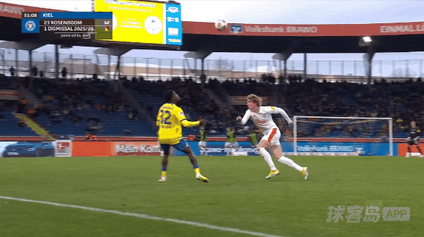 51'罗森布姆两黄变一红直接罚下! 布伦斯维克 1- 1基尔高士丁