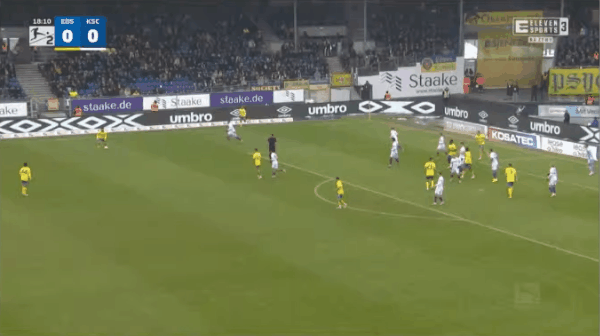 19'埃勒斯破门! 布伦斯维克 1- 0卡尔斯鲁厄
