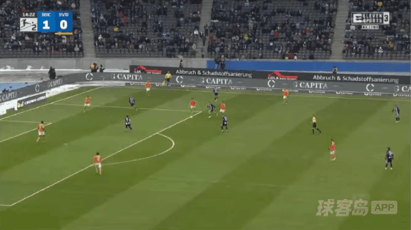 15'艾茨伯格破门! 柏林赫塔 2- 0达姆施塔特