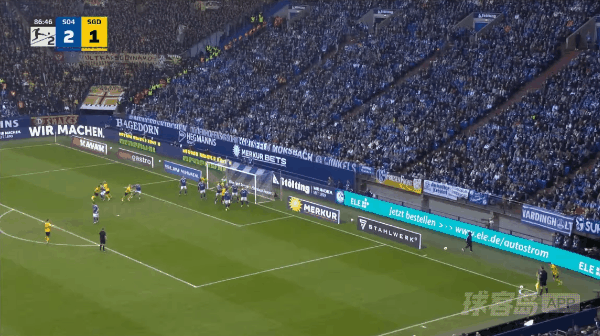 87'凯勒破门! 沙尔克04 2- 2特雷斯登