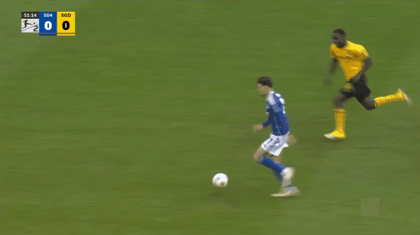 52'哲科破门! 沙尔克04 1- 0特雷斯登