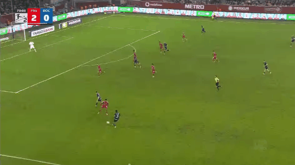 79'鲁普雷希特破门! 杜塞尔多夫 2- 1波鸿