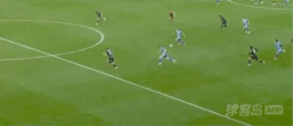 79'阿彭鲁伯惨遭直红! 阿拉维斯 1- 0埃尔切