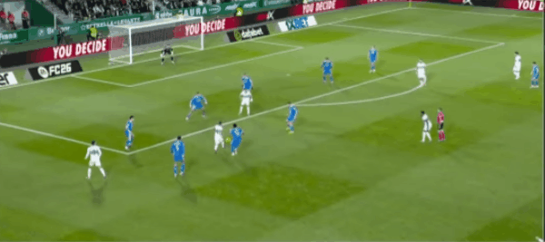 53'费巴斯破门! 埃尔切 1- 0皇家马德里
