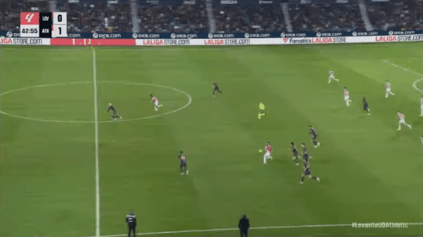 44'N.威廉姆斯破门! 莱万特 0- 2毕尔巴鄂竞技