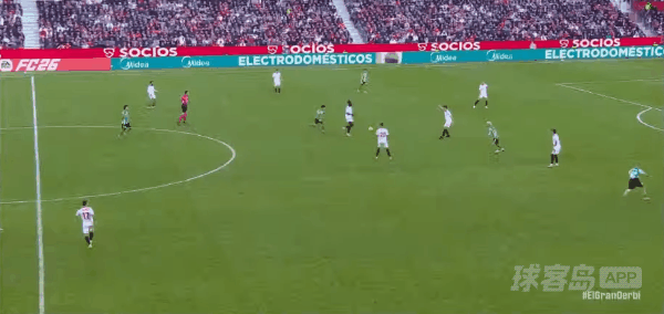 54'弗纳尔斯破门! 塞维利亚 0- 1皇家贝蒂斯
