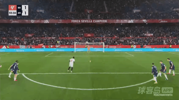 56'亚当斯点球破门! 塞维利亚 2- 1毕尔巴鄂竞技