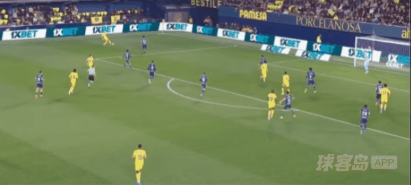35'米考塔泽破门! 比利亚雷亚尔 1- 0西班牙人