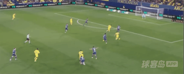 41'萨利纳斯乌龙破门! 比利亚雷亚尔 2- 0西班牙人