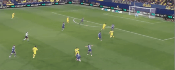 41'萨利纳斯乌龙破门! 比利亚雷亚尔 2- 0西班牙人