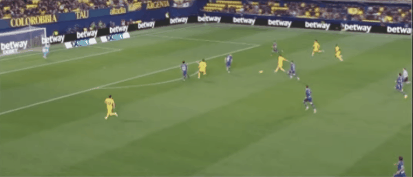 55'莫里罗破门! 比利亚雷亚尔 4- 0西班牙人