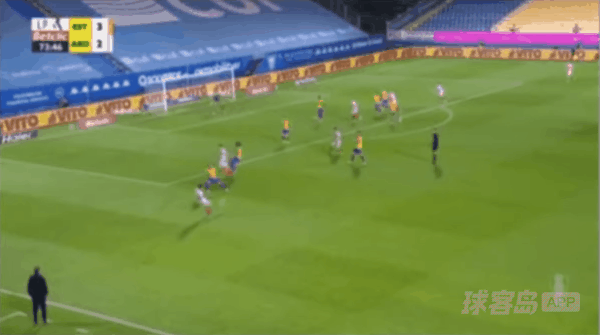 74'杜阿拉破门! 埃斯托里尔 3- 3阿罗卡