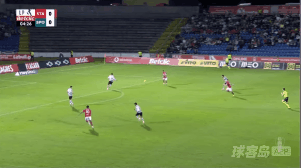 5'维尼修斯破门! 圣克拉拉 1- 0里斯本竞技