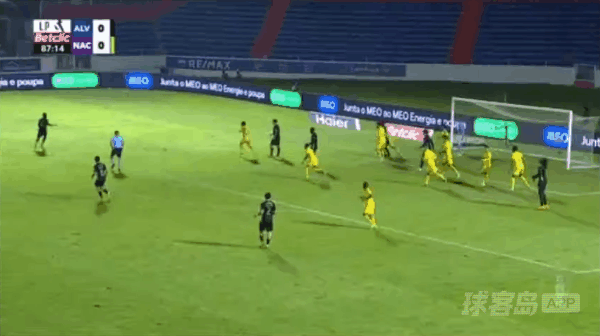 88'米洛瓦诺维奇破门! 艾华卡 1- 0葡萄牙国民