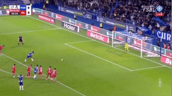 37'阿格霍瓦点球破门! 波尔图 1- 0吉维森特