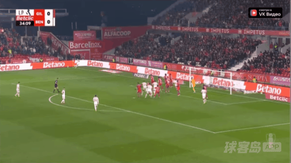 35'帕夫利迪斯破门! 吉维森特 0- 1本菲卡