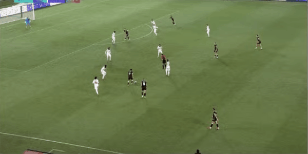 27'福勒破门! 伊朗女足 0- 2澳大利亚女足