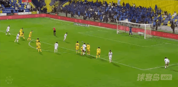 95'本拉赫马点球破门! 布赖代塔亚文 0- 1新未来城体育