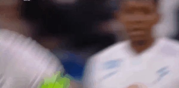 9'巴特纳点球破门! 利雅得新月 0- 1阿尔菲斯