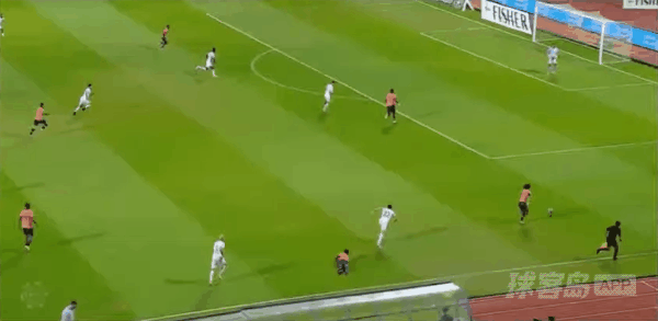 70'萨卡拉破门! 费哈 2- 0阿科多