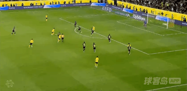 45'多萨里乌龙破门! 利雅得胜利 1- 0布赖代塔亚文