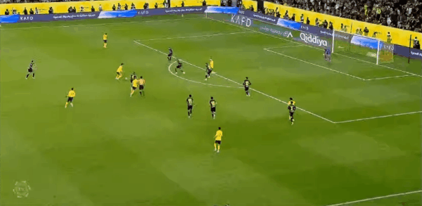 45'多萨里乌龙破门! 利雅得胜利 1- 0布赖代塔亚文