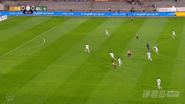 17'F.萨卡拉破门! 费哈 1- 0阿尔纳泽马