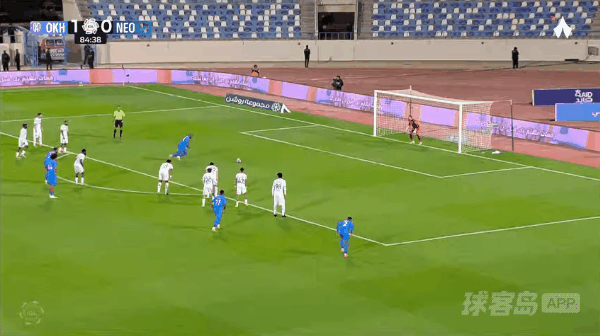 85'拉卡泽特点球破门! 阿科多 1- 1新未来城体育