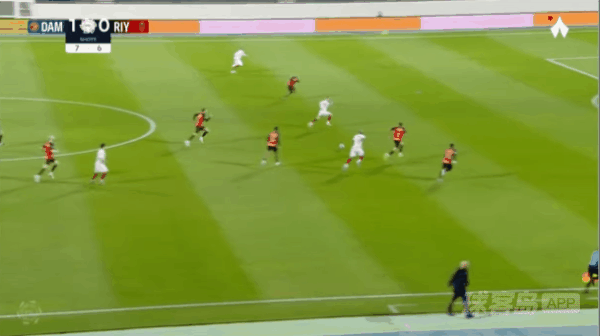 53'瓦达破门! 达马克 2- 0利雅得体育