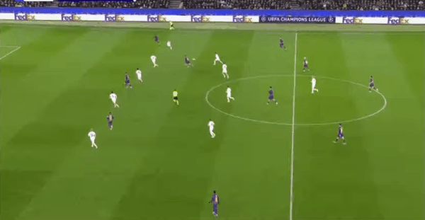 48'莱万多夫斯基破门! 巴塞罗那 1- 1哥本哈根