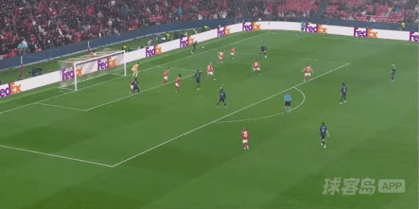 58'姆巴佩破门! 本菲卡 3- 2皇家马德里