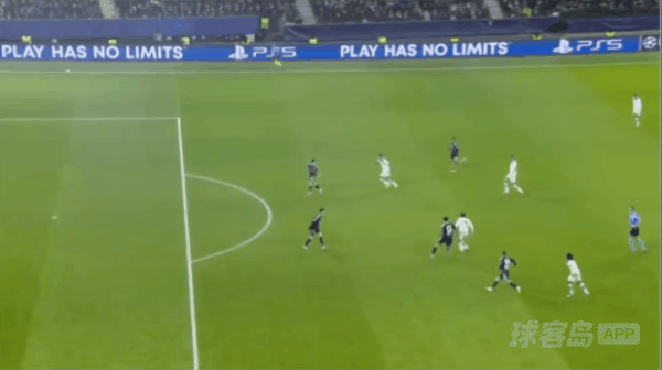 60'卢克曼破门! 法兰克福 0- 1亚特兰大