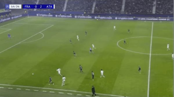 65'德凯特拉雷破门! 法兰克福 0- 3亚特兰大
