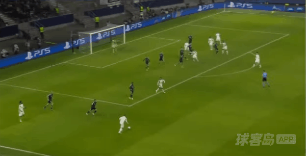 47'穆阿尼破门! 法兰克福 0- 1热刺