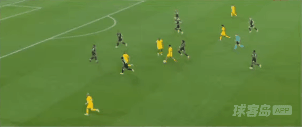 52'阿德耶米破门! 尤文图斯 0- 1多特蒙德