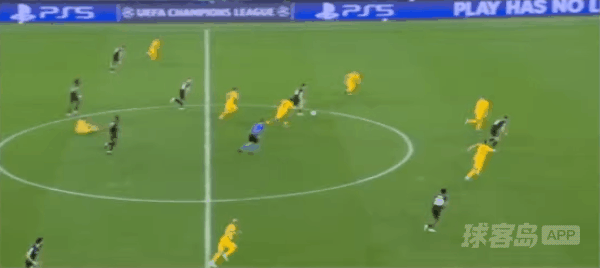 67'弗拉霍维奇破门! 尤文图斯 2- 2多特蒙德