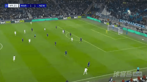 50'奥巴梅扬破门! 马赛 2- 1纽卡斯尔