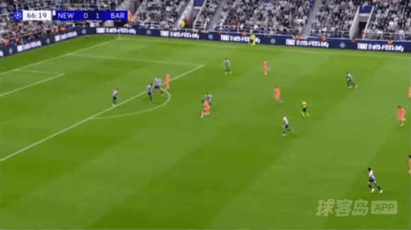 67'拉什福德破门! 纽卡斯尔 0- 2巴塞罗那